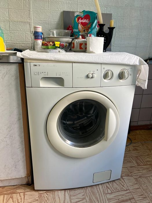 Продам стиральную машину.