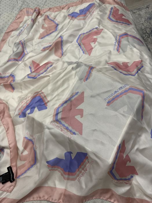 Продам платок новый очень стильный