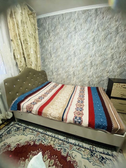 Двухспальную кровать