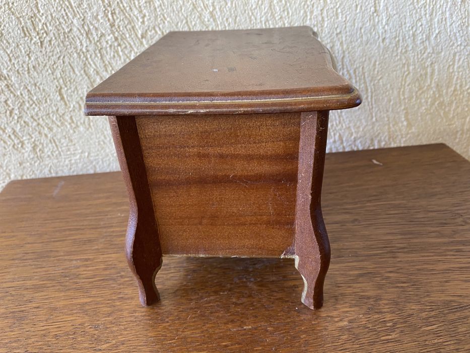 Немска музикална кутия за бижута от дъб