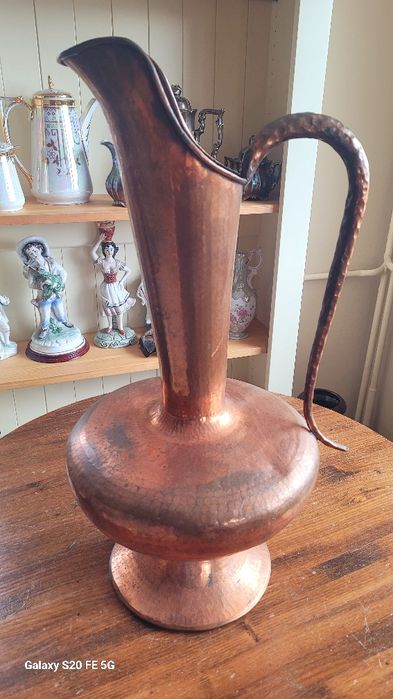 Ръчно изработена голяма медна кана,стомна от Италия