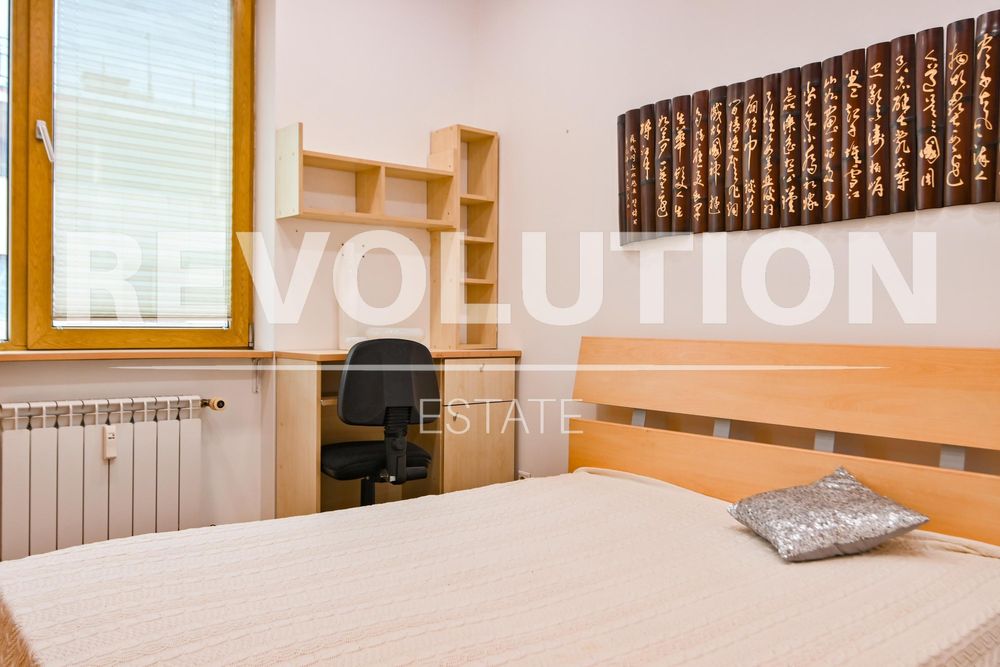 Дава се под наем Тристаен апартамент в София, Център - 96 кв.м за 1500 € - Снимка #7