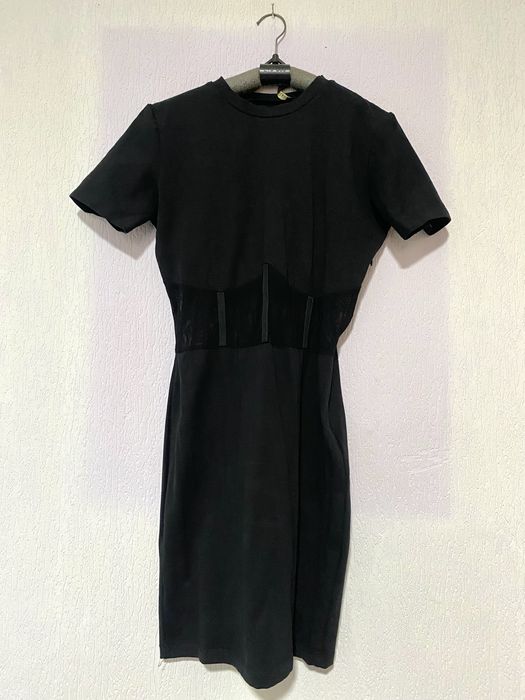 Черна вталена рокля Velmerto