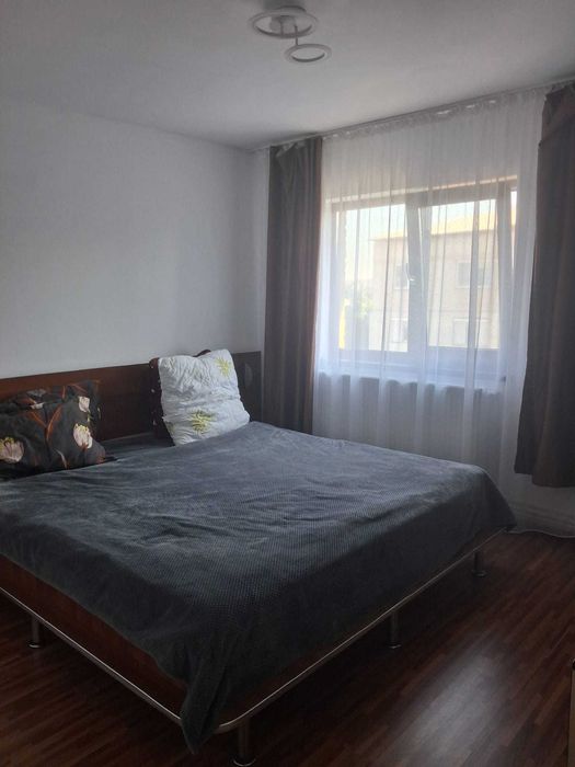 Inchiriez apartament 2 camere