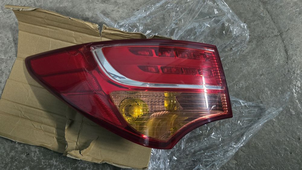 Фонарь левый Хундай Санта Фе3