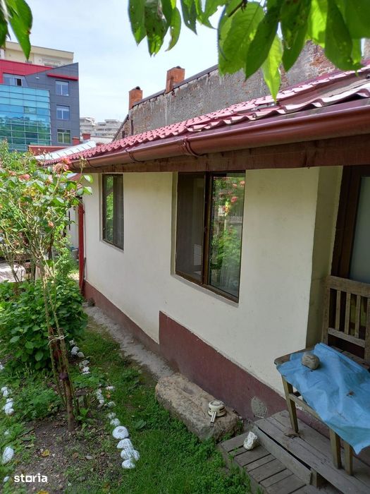 Casa cu teren - Pitesti centru
