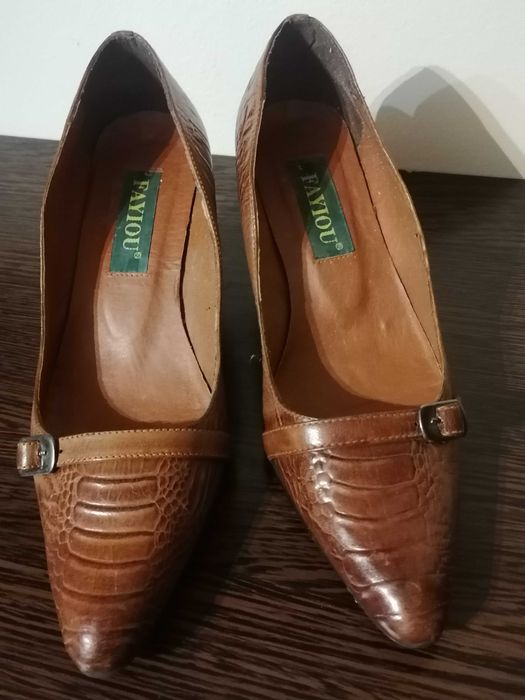 Set pantofi si geanta piele maro