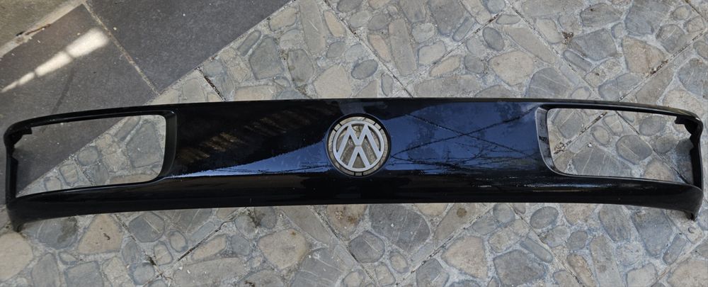 Предна маска решетка VW Passat B2 оригинална
