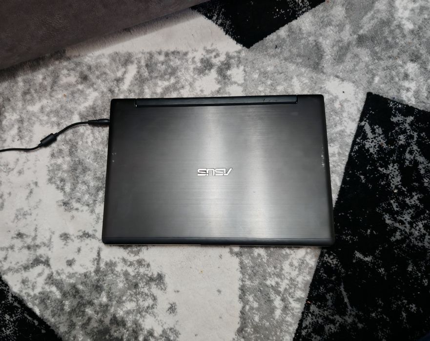 Laptop Asus i5 gen3