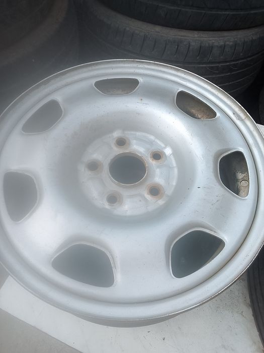 Продам диск на Toyota R16