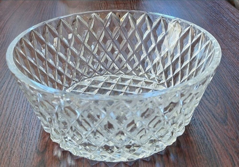 Ваза хрустальная советских времен