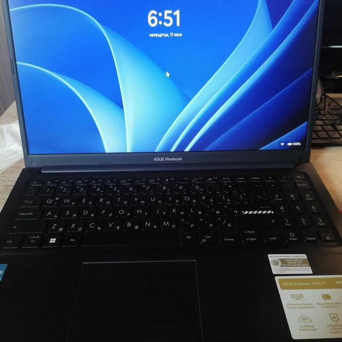 Перфектен-ASUS 15/Intel /i3-1215U/