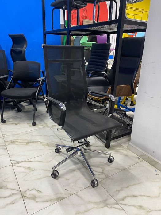 Продам кресла для руководителя