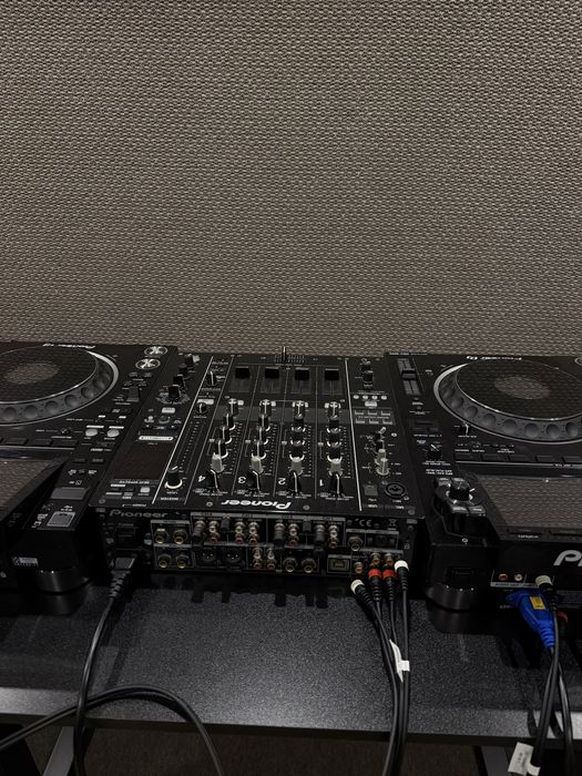 Pioneer DJM - 900 Nexus 1