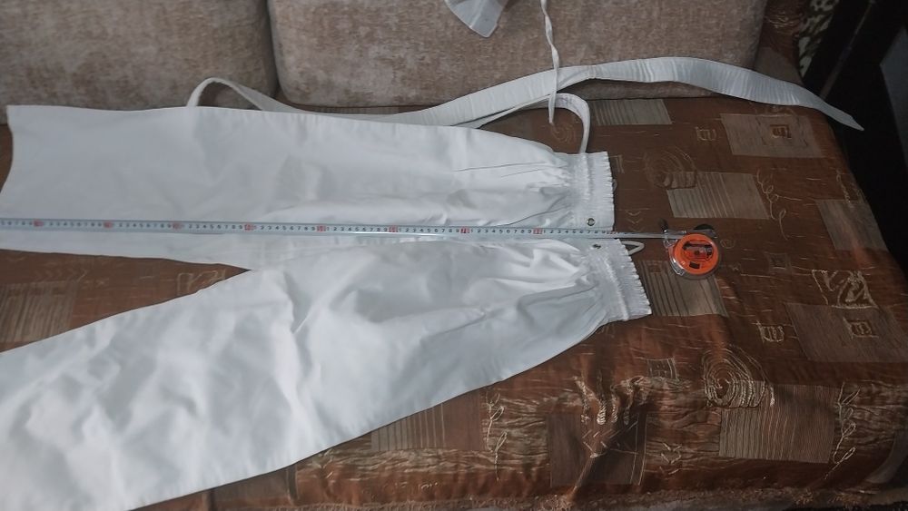 Продаётся кимоно.