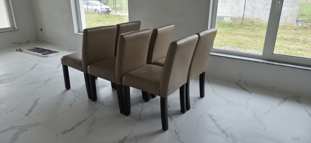 Scaune din piele crem 150 bucata