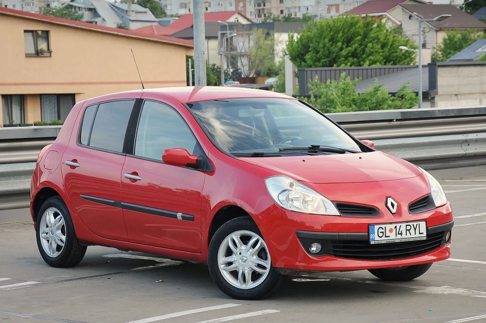 Renault Clio III 2007 1.4i 98 CP E4 AC Piele, inmatriculat unic proprietar de nou