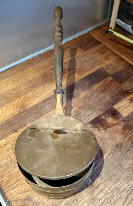 Антична месингова грейка