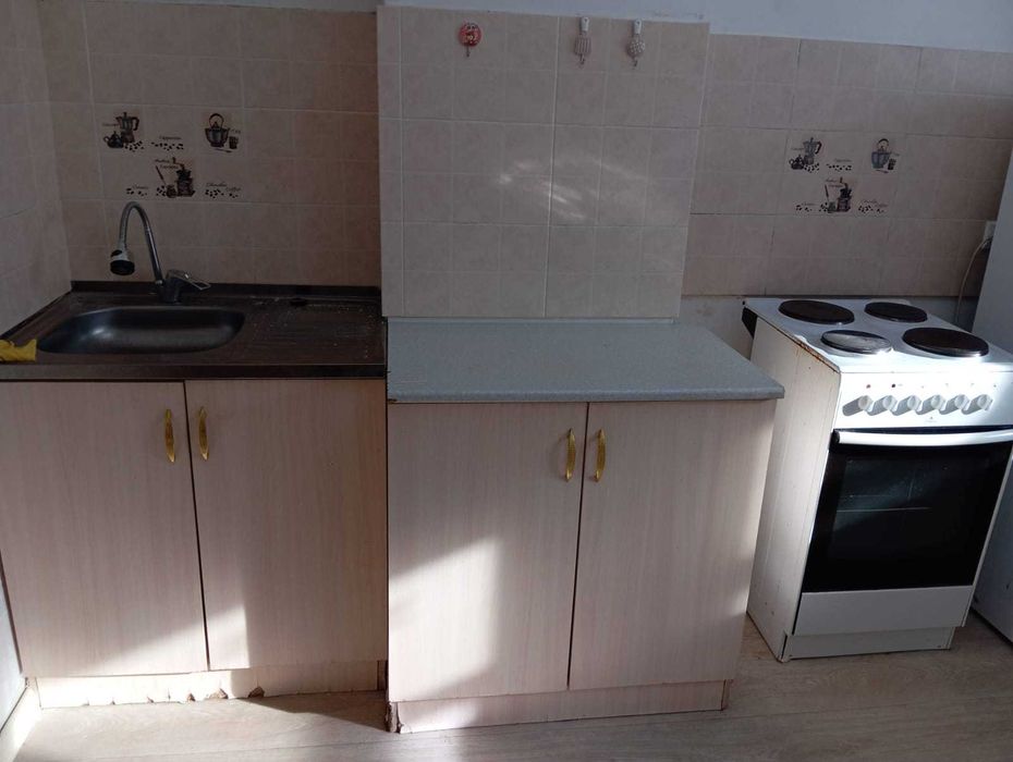 Кухонный гарнитур бесплатно