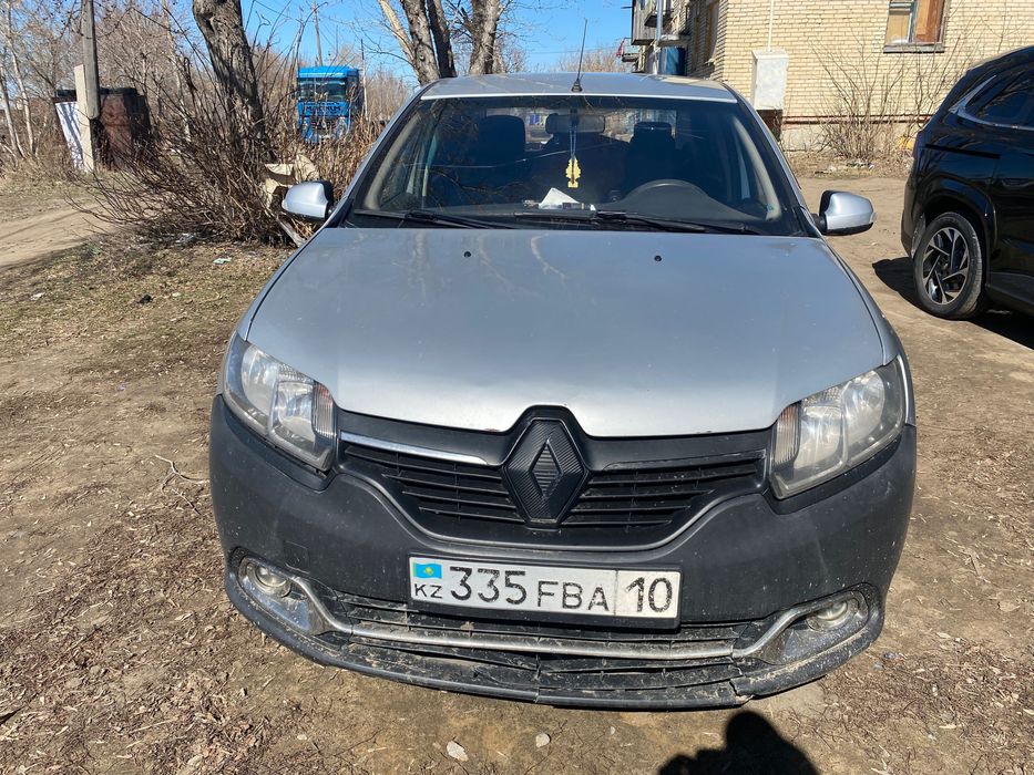Продам Renault Logan 2015 года