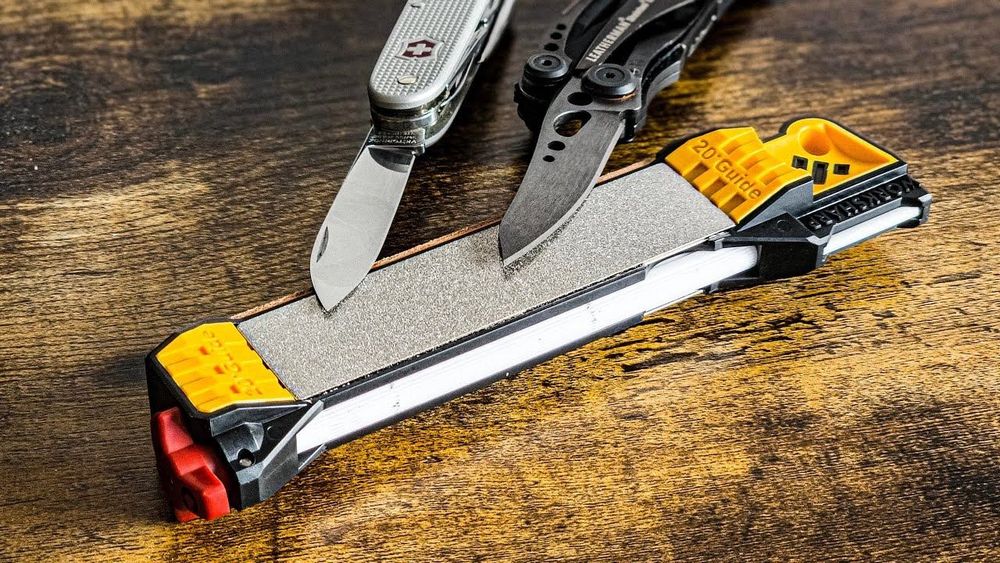 Sistem complet profesional de ascutire pentru cutite foarfeci topoare si dalti  4 in 1