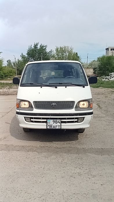 Микроавтобус Тойота Хайс