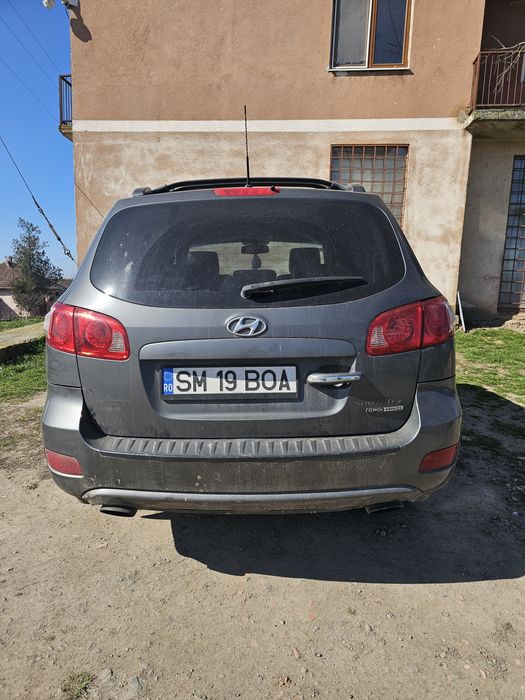 Vând Hyundai Santa fe
