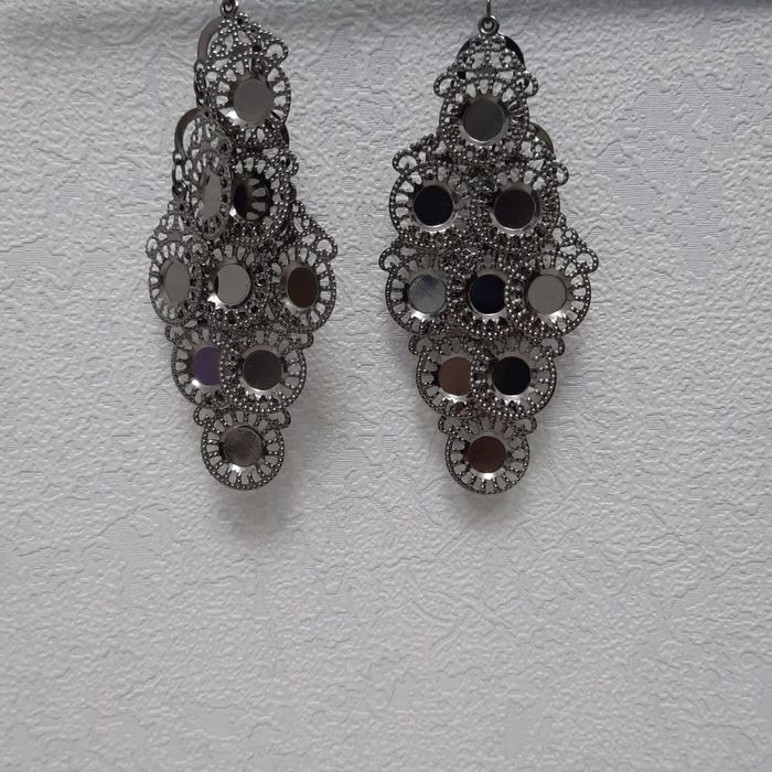 СРОЧНО! Продаю сережки бижутерия