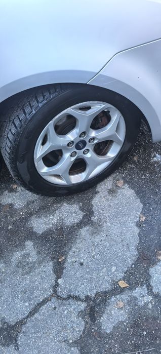 Ford c-Max бензин