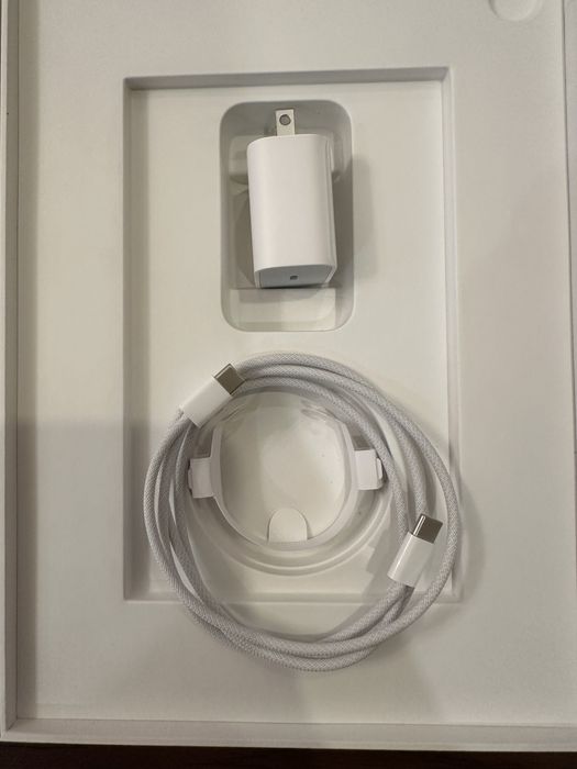 iPad A16, 256GB, WiFi, Silver