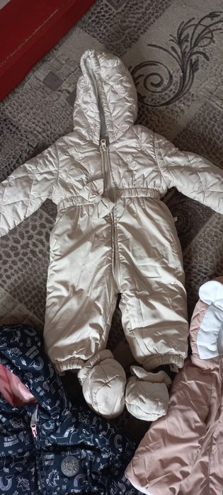 Продам три комбенизона осень весна