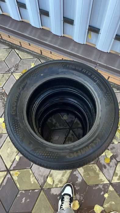 Продам летнию резину Kumho