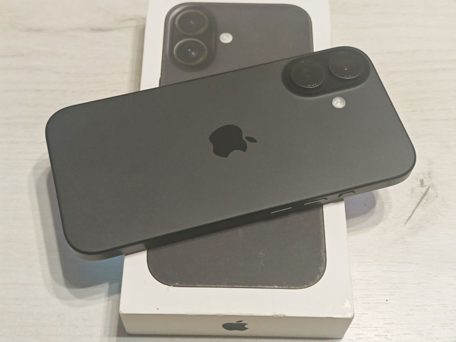 iPhone 16 128 GB  Като нов Гаранция