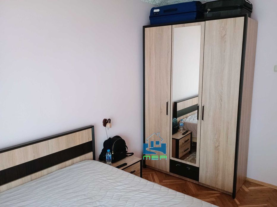 Продава се Двустаен апартамент в Плевен, Идеален център - 107 кв.м за 1215 €/кв.м - Снимка #3