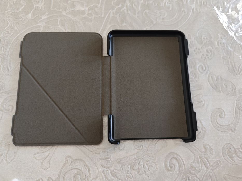 Чехол книжка для эл.книги Ritmix RBK-678