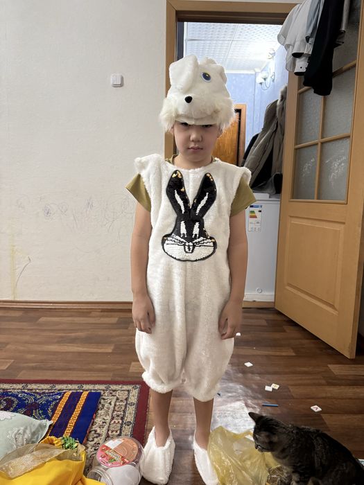 Продам костюм зайчик