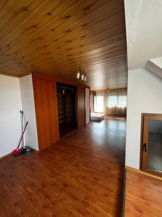 Casa in Vladimirescu 450 mp sau 1213 mp