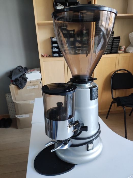 Кофемашина, кофемолка