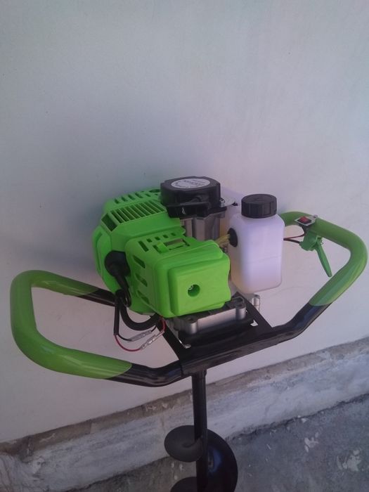 Дупки с моторен свредел