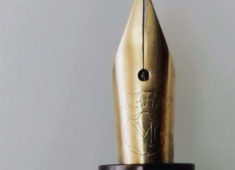 Stilou Montblanc 324, rar , penita aur 14K, piston telescopic, Germania