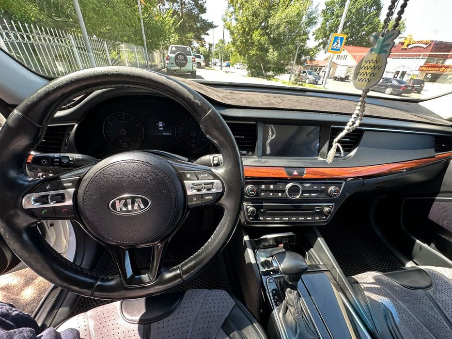 Продам kia k7 в идеальном состоянии