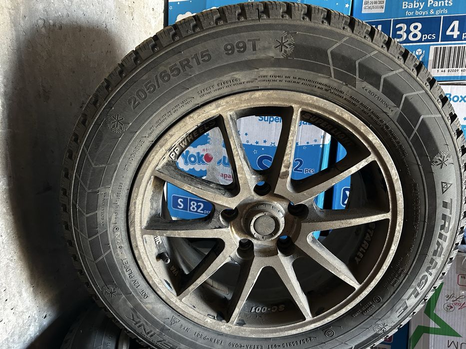 Продам летнею резину