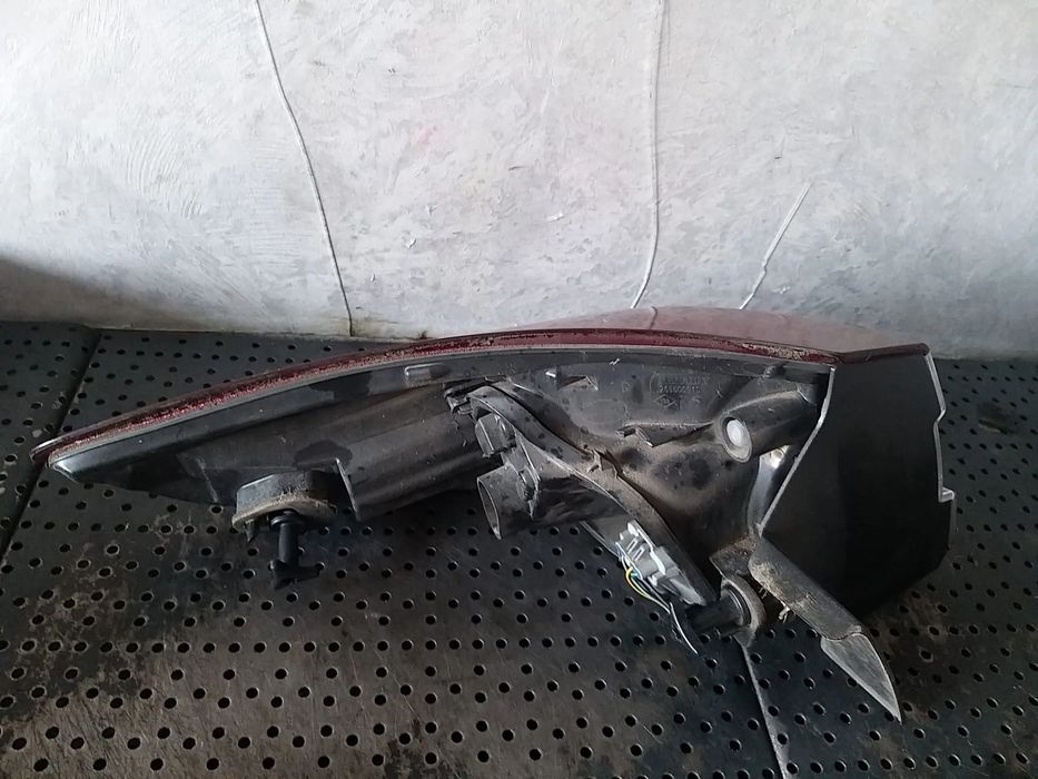 Stop tripla lampa dreapta aripa renault megane 3 grandtour kz0 1 265500010r