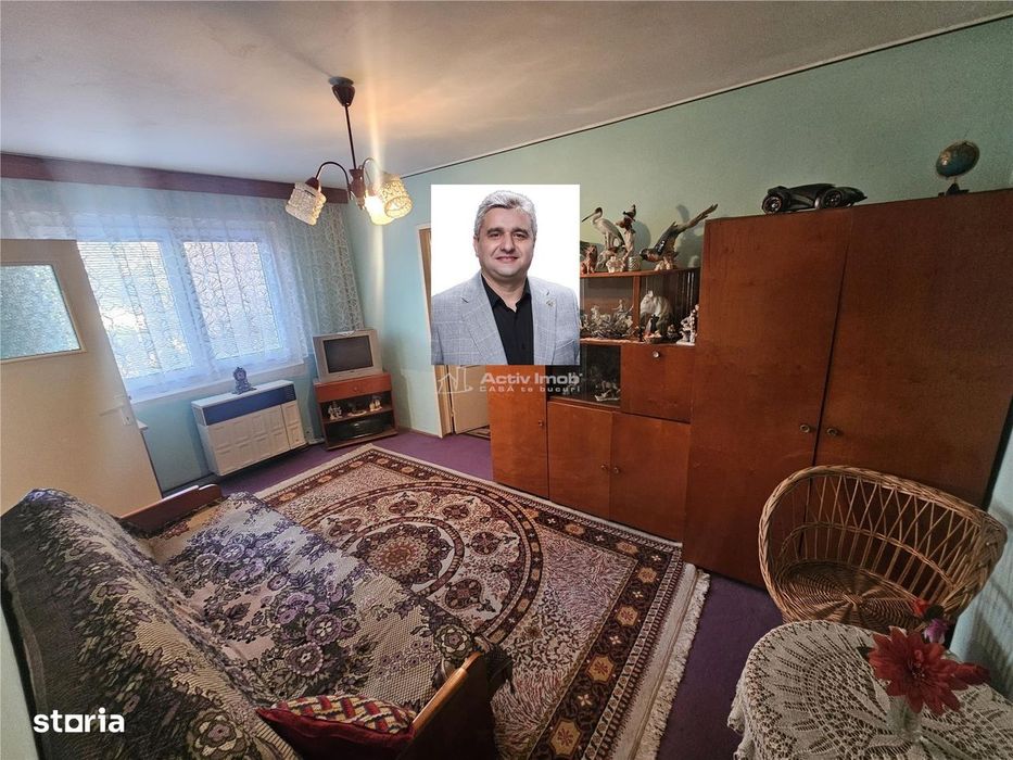 Resita, 2 Cam. Mobilat+Utilat, Et. 1, Micro 2