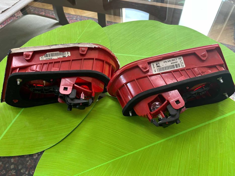 Задни вътрешни стопове SEAT LEON MK2 facelift 2009-2012 (комплект)