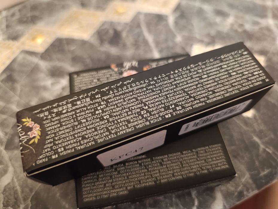 Скидка! Итальянская косметика Kiko,основа пудра и хайлайтер-румяна