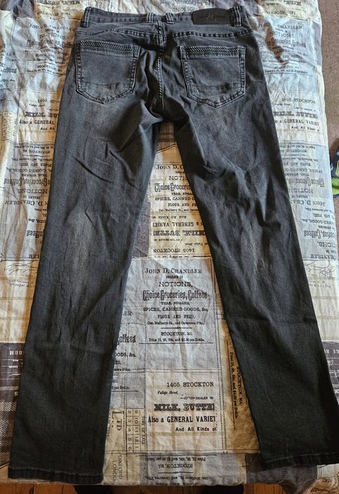 Дънки мъжки запазени