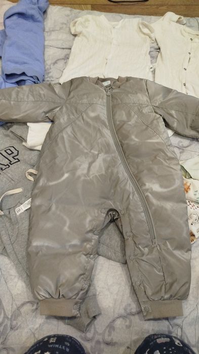 Продам детские вещи