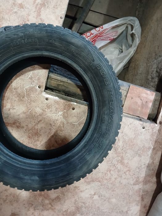 Продам шины R15 195/60