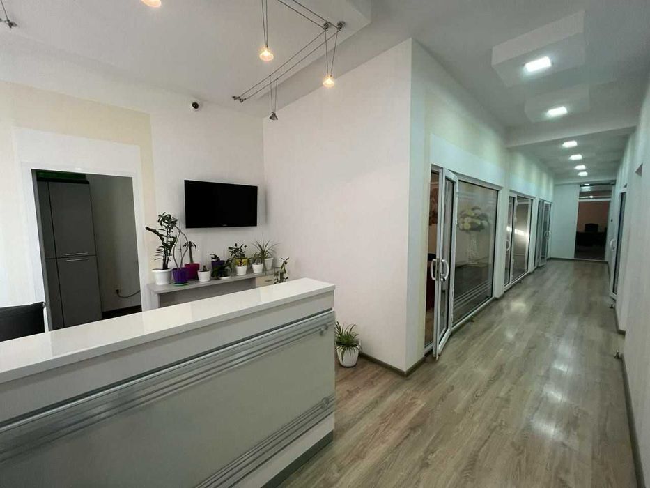 Продаётся 1 700 м² производственный цех.